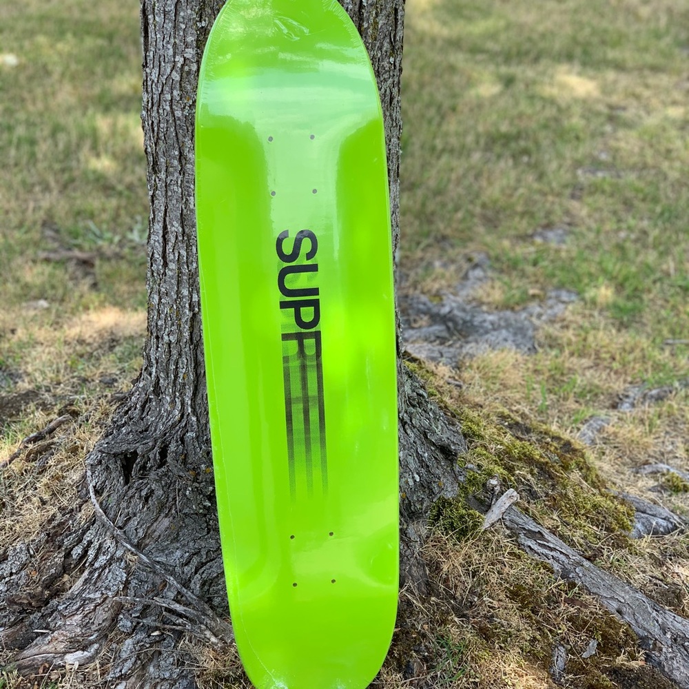 Supreme Motion Logo Cruiser